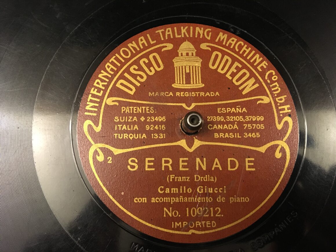 Grabación de «Serenade» de Franz Drdla, por Camilo Giucci (hijo)