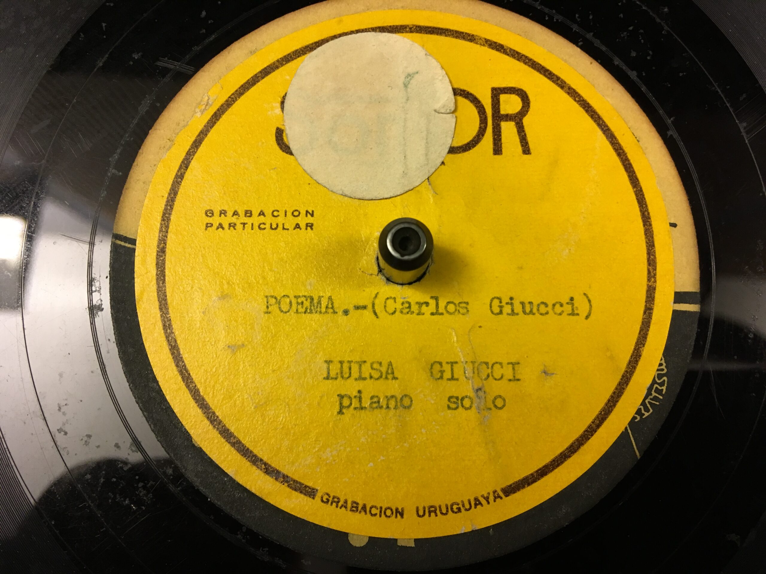 Grabación de «Poema» de Carlos Giucci, por Luisa Giucci